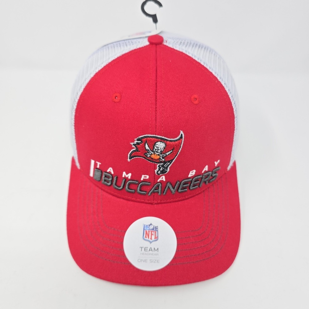 NFL Tampa Bay Buccaneers Trucker Hat Red White Mesh Snapback Cap One Size NWT